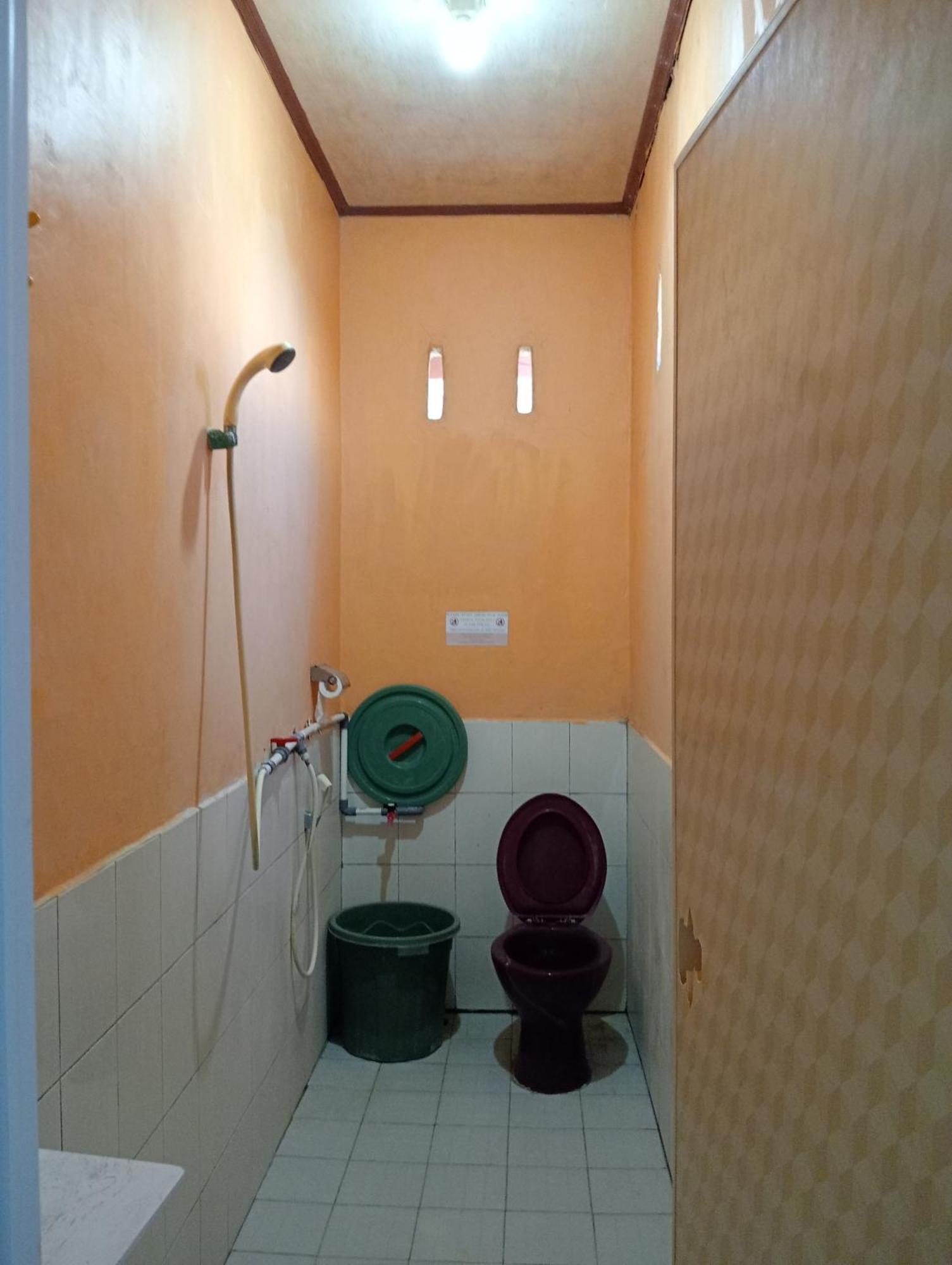 Mamalis Homestay Manado Ngoại thất bức ảnh