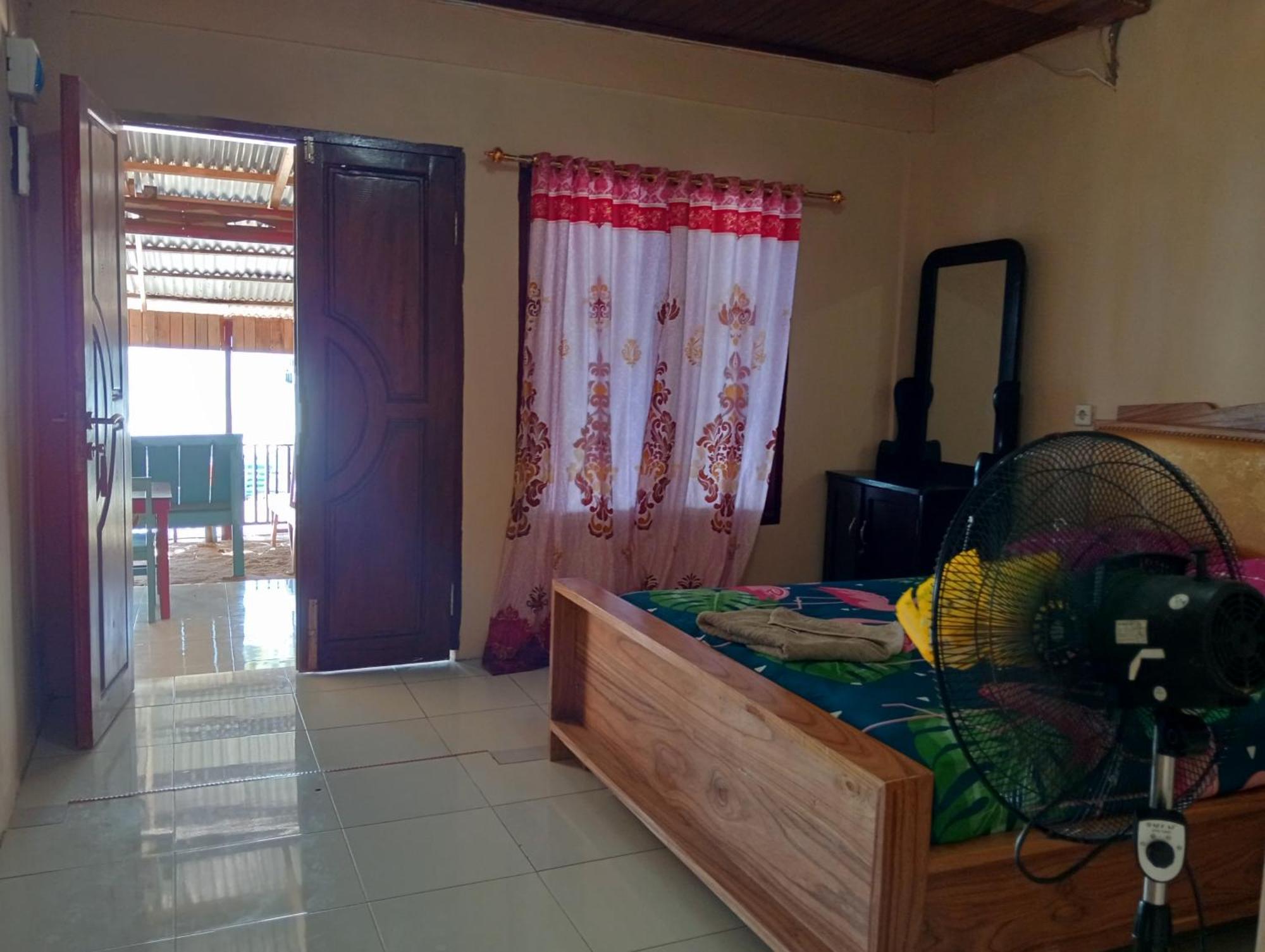 Mamalis Homestay Manado Ngoại thất bức ảnh